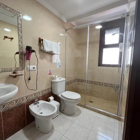 Conil - Con Bano Privado En El Centro De Conil Konukevi