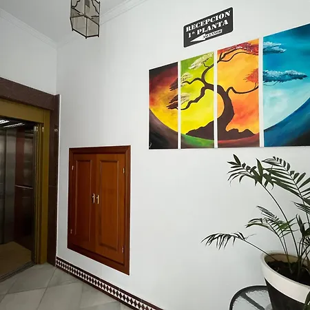Conil - Con Bano Privado En El Centro De Conil Konukevi 3*