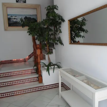 Conil - Con Bano Privado En El Centro De Conil Konukevi