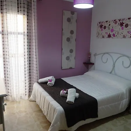 Konukevi Conil - Con Bano Privado En El Centro De Conil