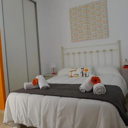 Conil - Con Bano Privado En El Centro De Conil 3*