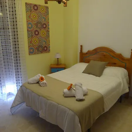 Conil - Con Bano Privado En El Centro De Conil Konukevi